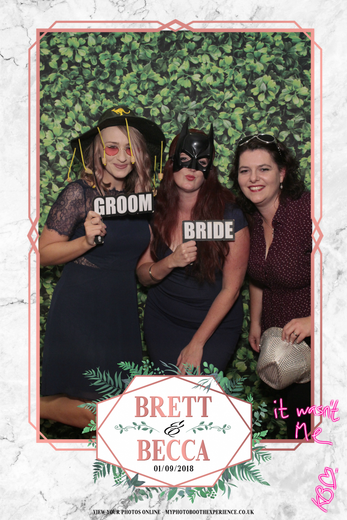 Brett & Becca's Wedding | View more photos from the event at gallery.myphotoboothexperience.co.uk/u/MyPhotoBoothExperienceLtd/Brett-Beccas-Wedding